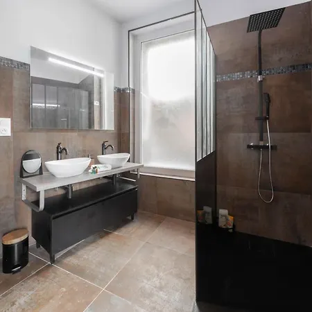 Daire #fer Rever#jacuzzi-salle De Sport Et Musculation *
